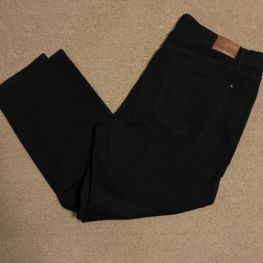 Judy Blue Black Straight Jeans